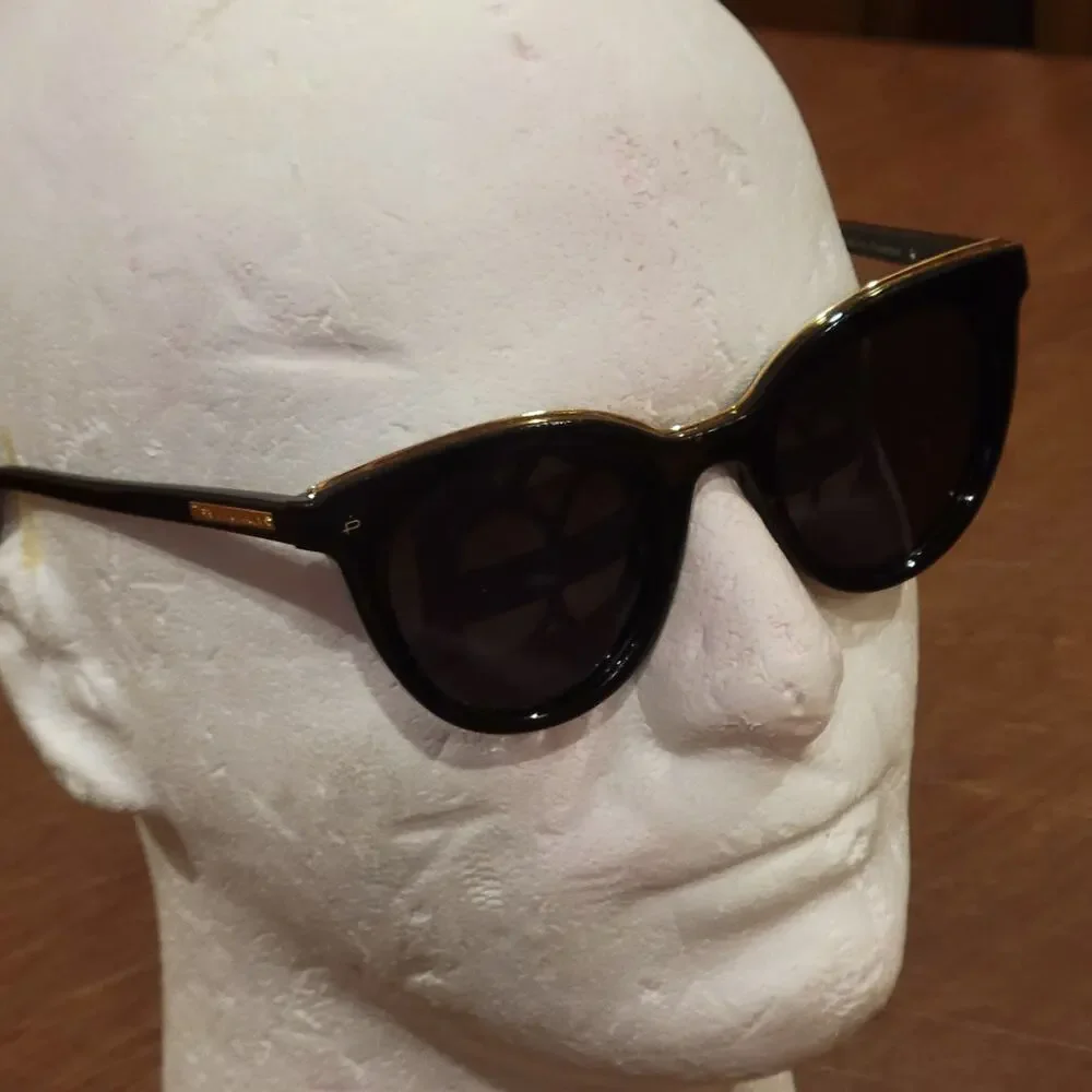Prive Revaux The Kiki 807 50-22-145 Cat. 3 Polarized Sunglasses